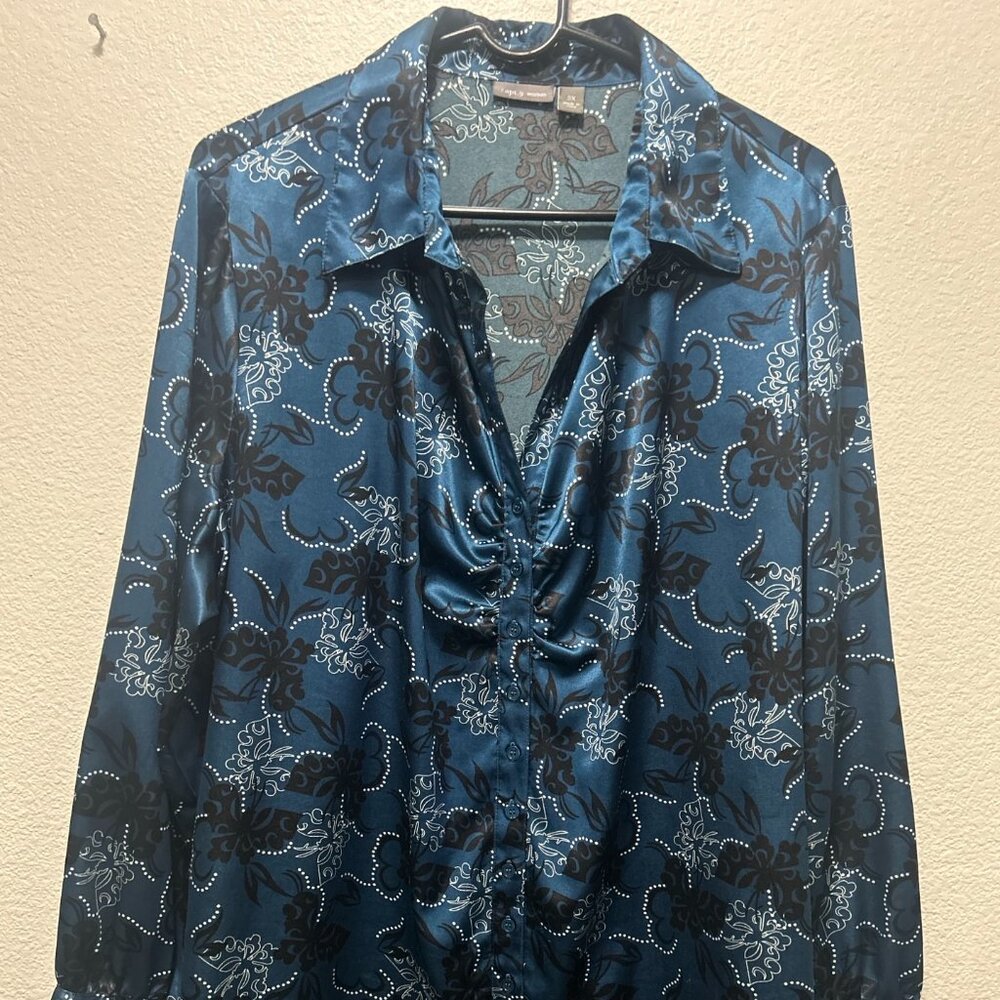 Apt 9 silky button down blue floral blouse, v-neck, 3X